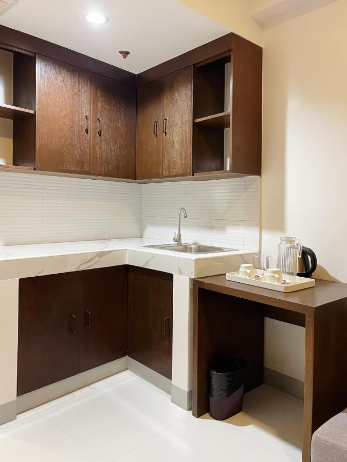Airo Suites Makati Pasay Exteriér fotografie