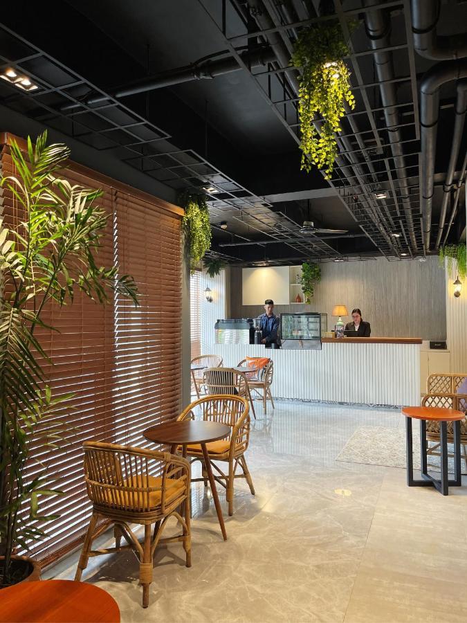 Airo Suites Makati Pasay Exteriér fotografie