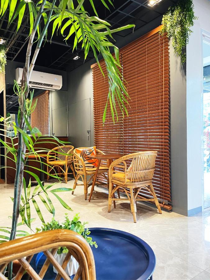 Airo Suites Makati Pasay Exteriér fotografie