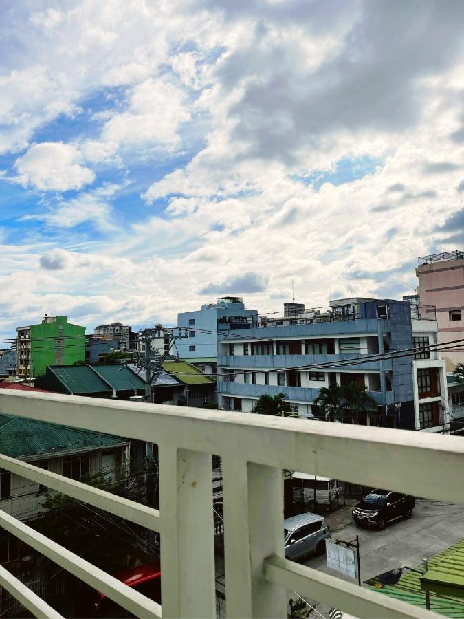 Airo Suites Makati Pasay Exteriér fotografie