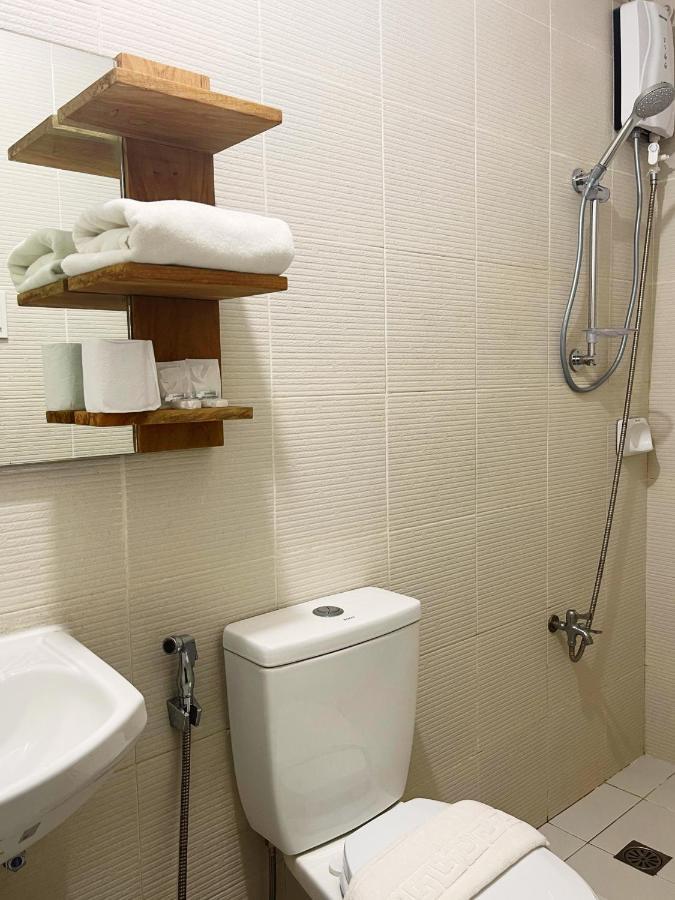 Airo Suites Makati Pasay Exteriér fotografie