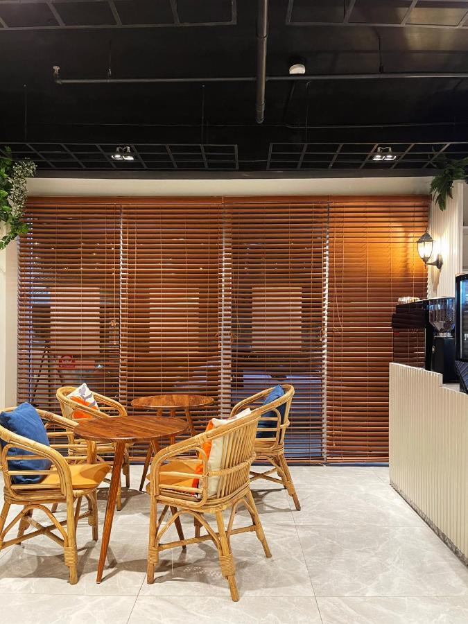 Airo Suites Makati Pasay Exteriér fotografie